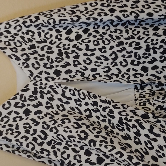 romper - Picture 2 of 3